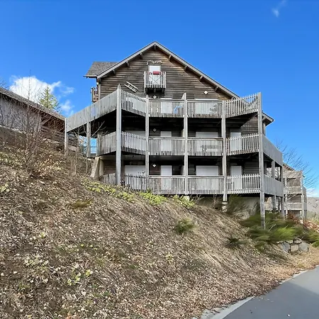 Apartment Les Estives Au Pied Des Pistes, Le Lioran, Terrasse, 2 Chambres, 4 Lits *